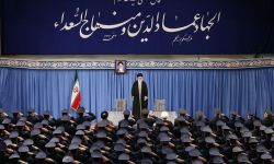 المرشد الايراني.. التفاوض مع الولايات المتحدة ليس عقلانيا وإذا قامت بتهديدنا فسنهددها أيضا